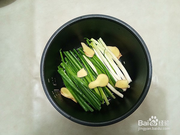 电饭煲焖鸡的做法