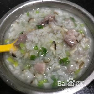 养生食补香菇瘦肉粥的做法