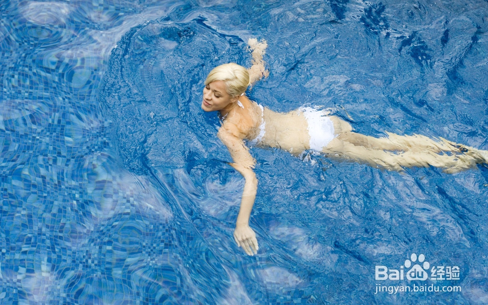 如何快速学会蛙泳？