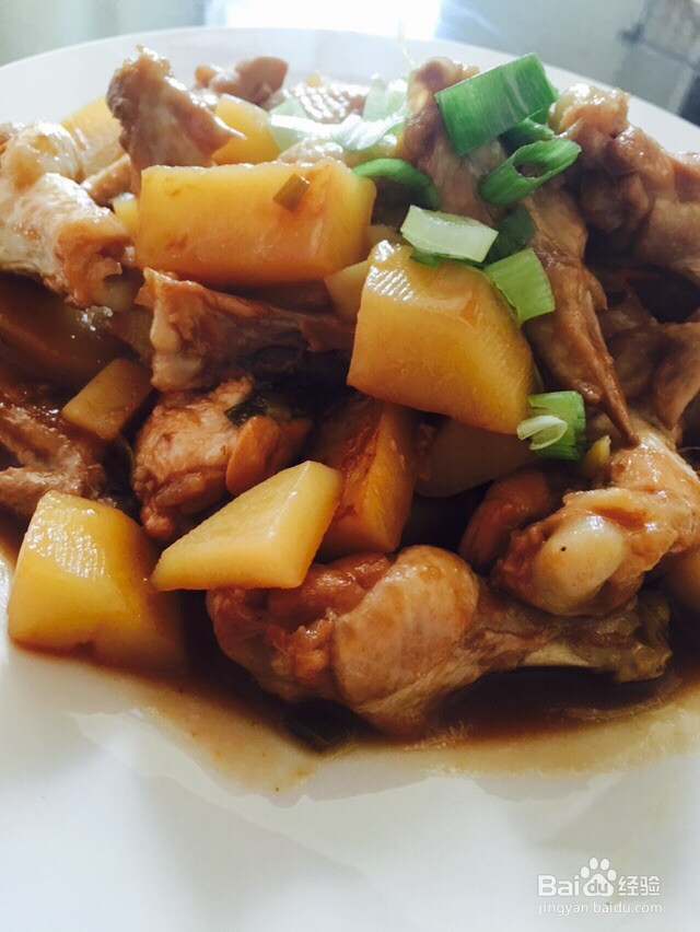 土豆烧鸡的做法