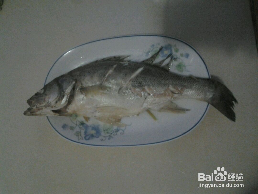 清蒸鲈鱼的做法