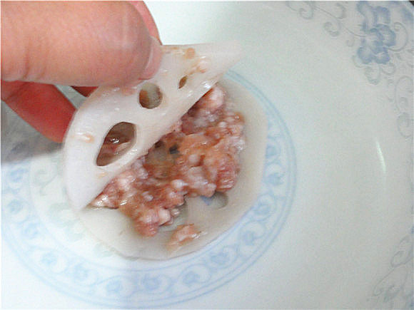 炸藕盒的面糊怎么调炸出来酥脆