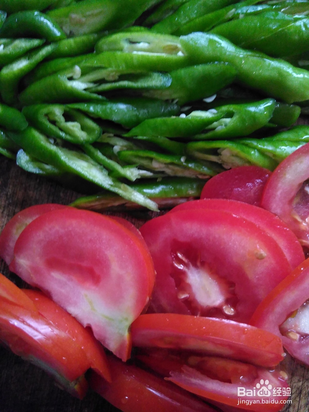 如何做苦瓜炒肉？