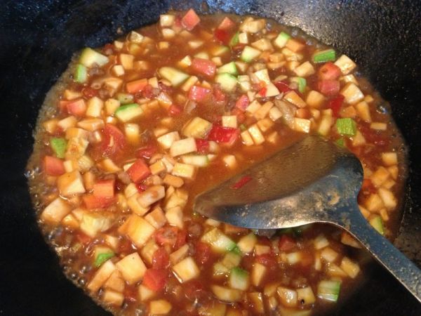 杏鲍菇杂蔬炸酱面