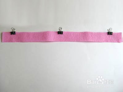 如何用皱纹纸制作漂亮的小花