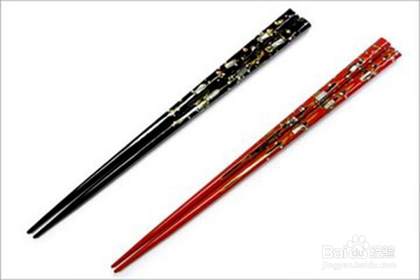 使用餐具时要注意什么？