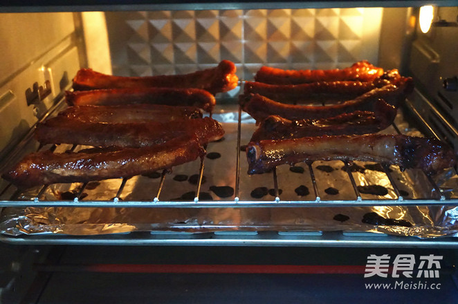 蜜汁烤肋排的做法