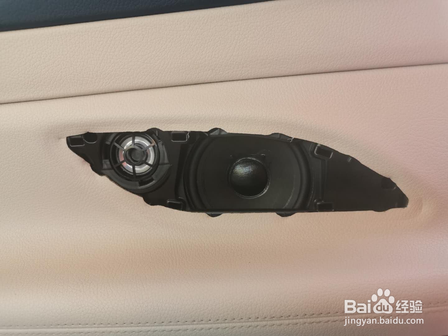 奔驰e coupe 自行升级小柏林音响改装全作业