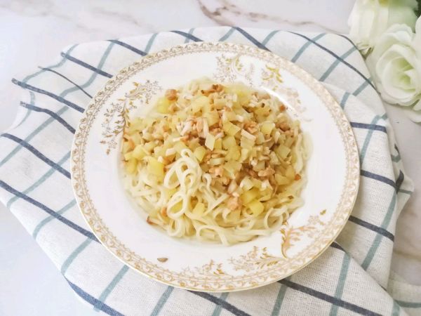 香菇土豆肉酱拌面