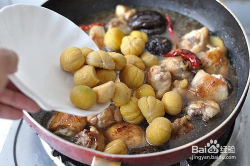 如何做无油香菇栗子鸡