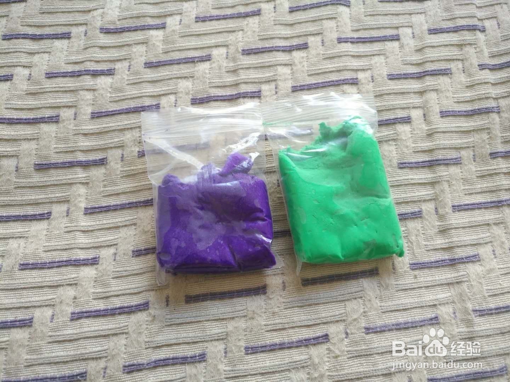 超轻粘土葡萄的做法