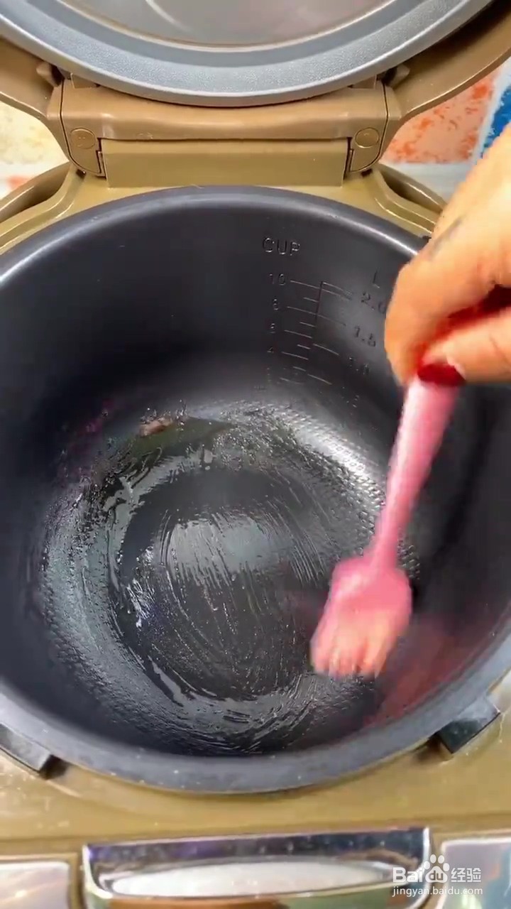 如何用电饭煲做酱油鸡
