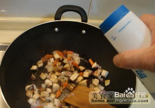 奶香肉肠烤米饭