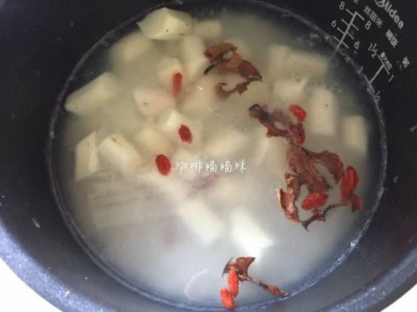 淮山枸杞子核桃分心木粥