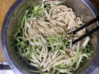 凉拌干豆腐做法