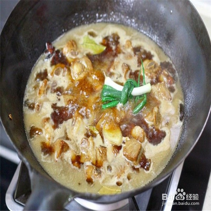 如何制作糖醋排骨？