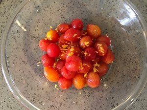 凉拌番茄制作过程