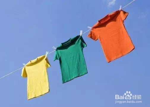 毛毛虫的毛弄到衣服上怎么办