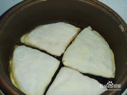 【简单制作的花样饼大全】多层牛肉胡萝卜馅饼