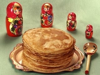 在满洲里旅游品尝俄罗斯美食
