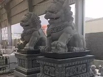 青石狮子表面如何处理