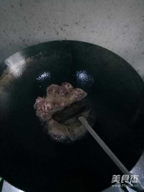 香肠炒蒜苗的做法