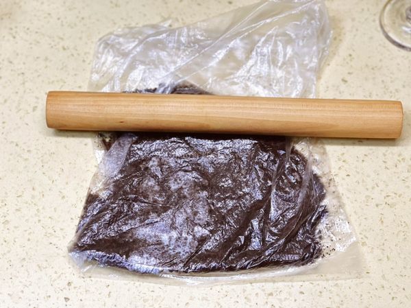 草莓酱奶酪三色木糠杯