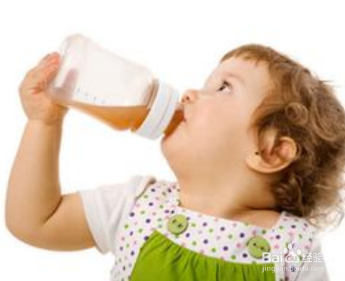 孩子怎样安全的喝果汁?