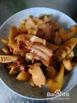 健康养生佳品春笋炒五花肉的做法