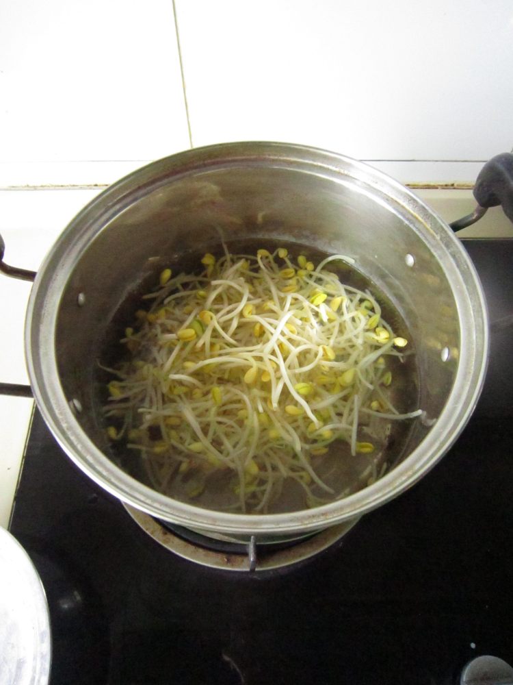 好吃的韩式拌豆芽,原来做起来这么简单!