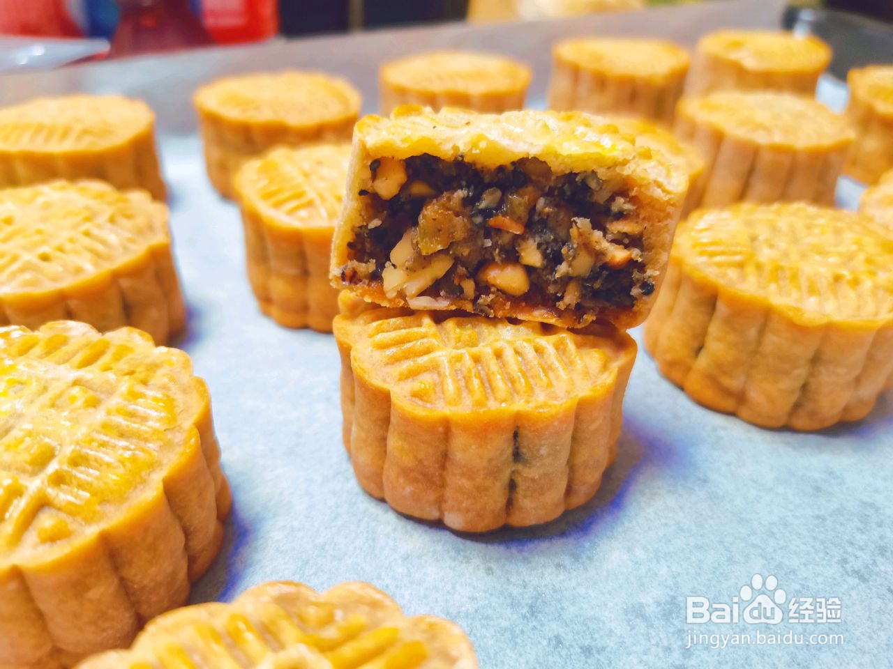 椒盐果仁月饼的做法
