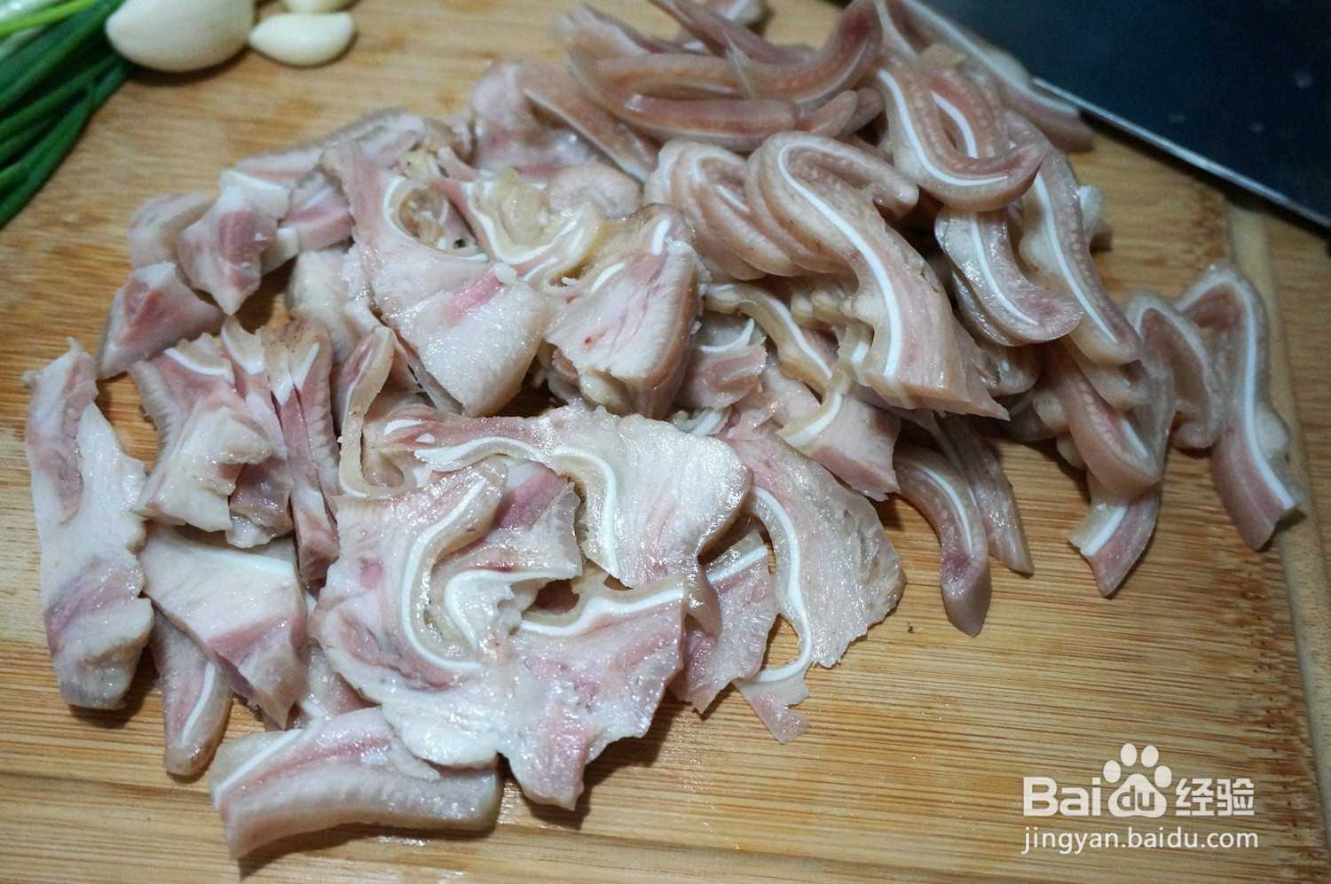 爽口开胃的凉拌猪耳丝的做法