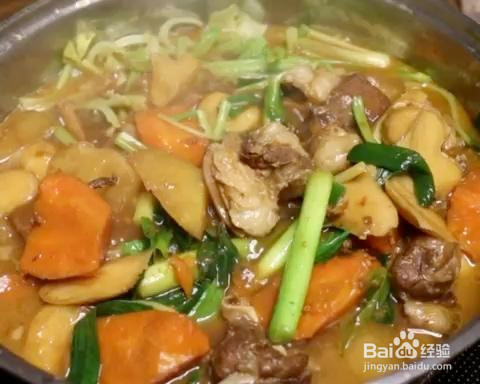 广式红焖带皮羊肉的做法