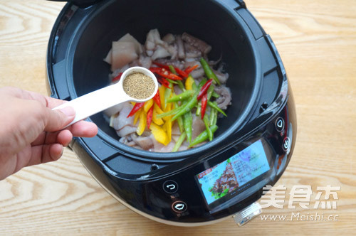 椒盐鱿鱼花的做法