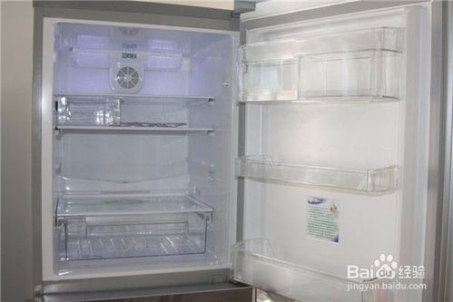 怎么给家里的冰箱清洁消毒？