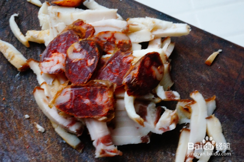 新手易做的菜苔炒腊肉