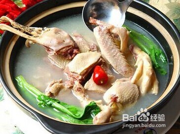 酸菜老鸭汤是如何制作的