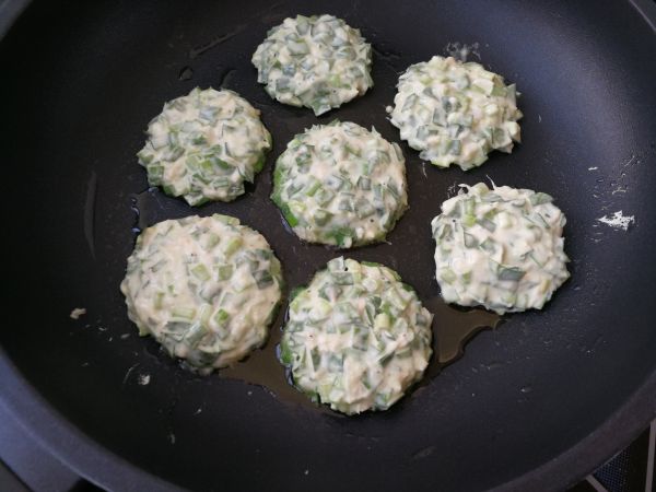 虾皮山药韭菜煎饼