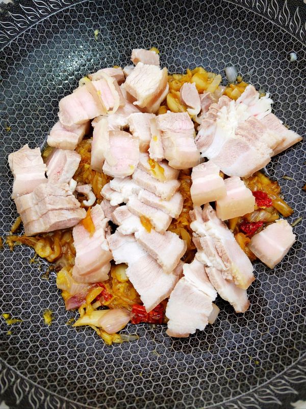 酸菜猪肉炖粉条