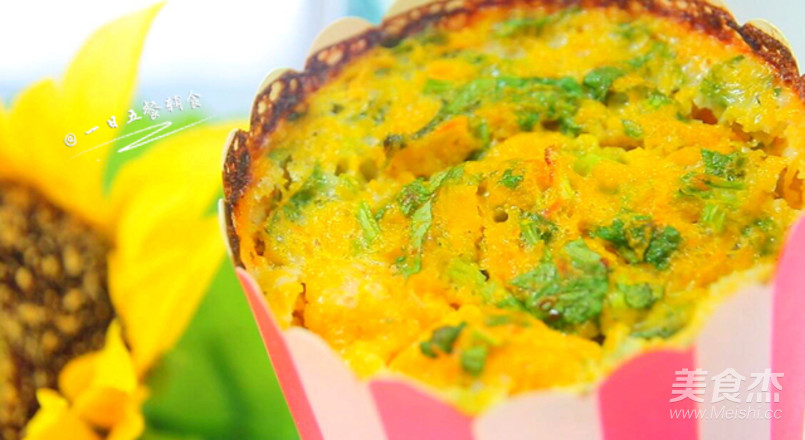 鸡蛋虾肉南瓜杯