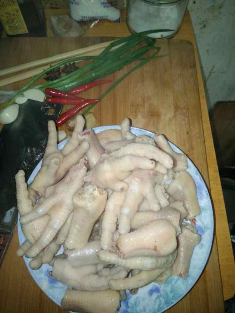 教你快速学会制作红烧鸡爪