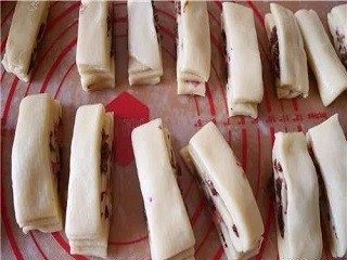 奶油玫瑰面包怎么做?