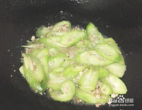 肉末炒长丝瓜怎么做好吃?