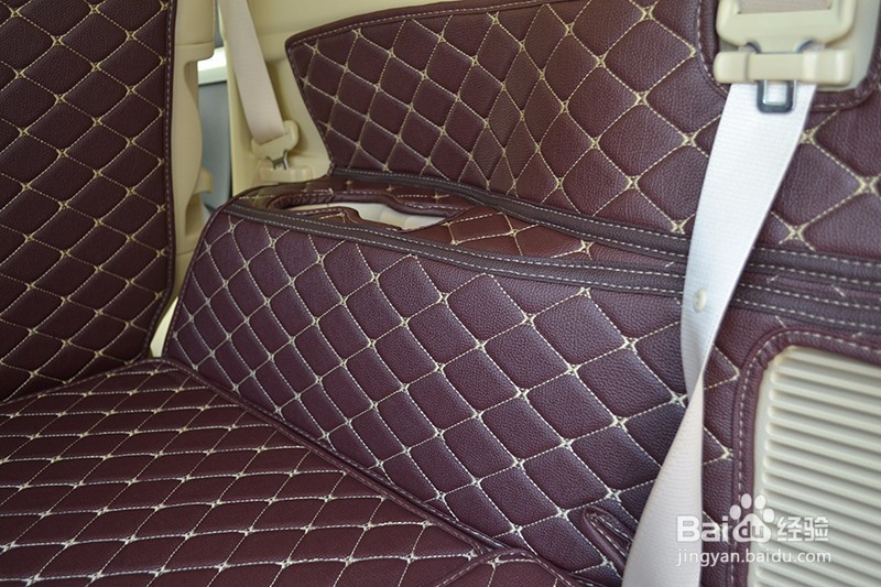 奔驰CLS320后备箱垫选购技巧