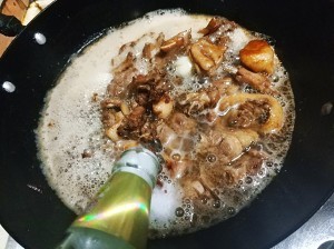 仔姜焖鸭的做法