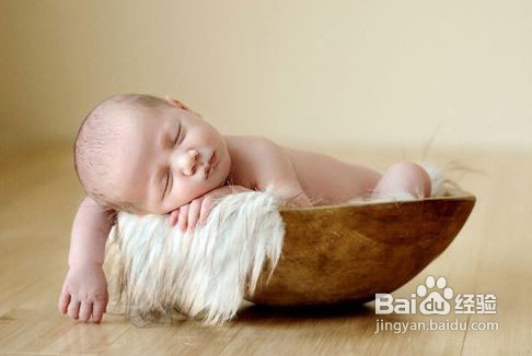 宝宝夜惊，妈妈该怎么做