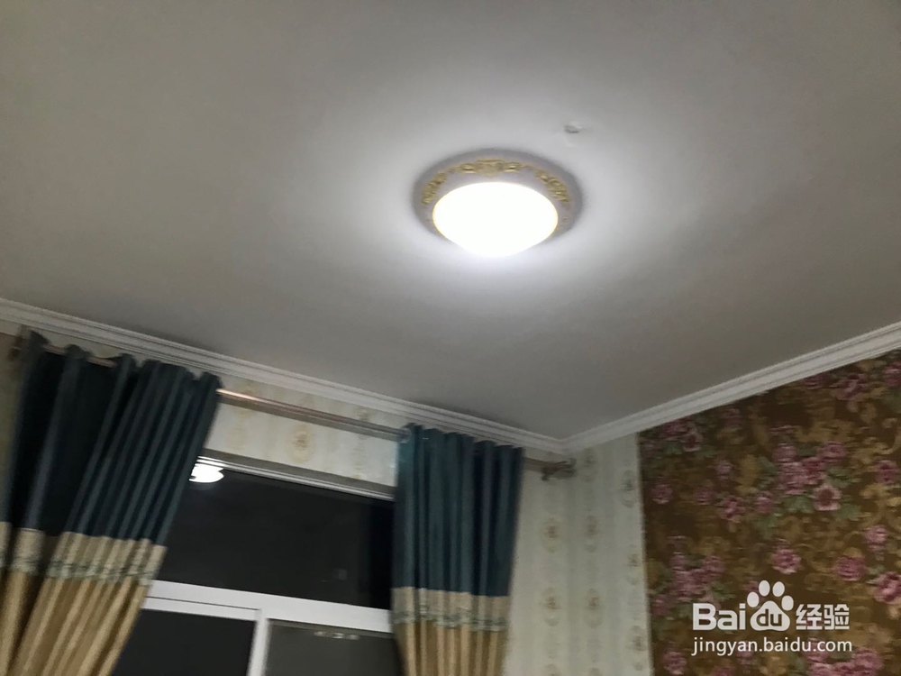 不装吊顶如何装饰得简约美观?