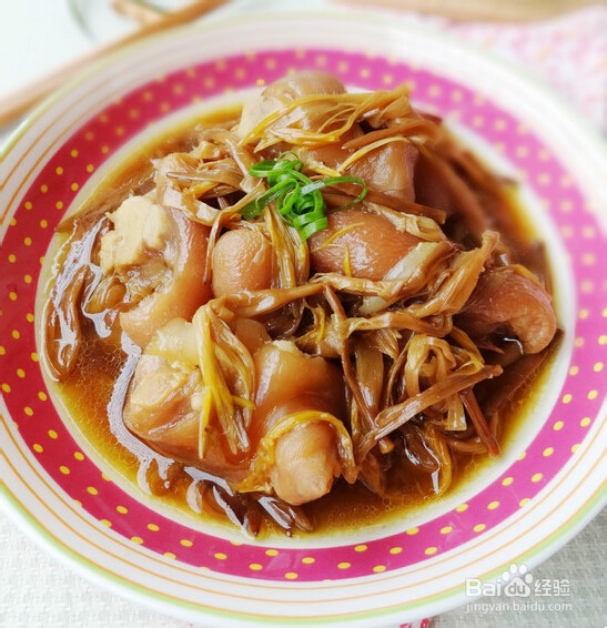 舌尖上的24节气处暑之【金针炖猪蹄】