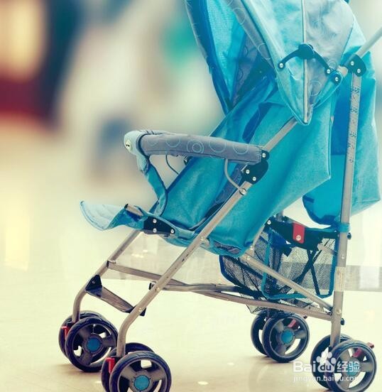 如何给宝宝选购婴儿车？