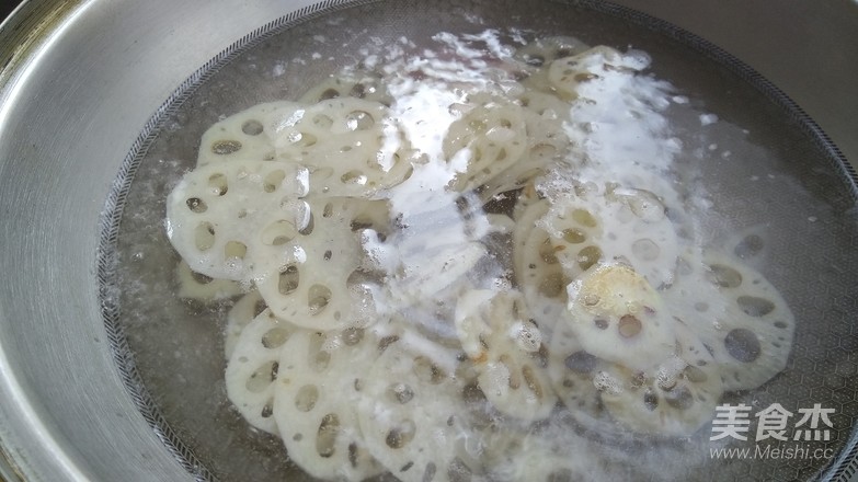 秋梨莲藕炒肉片
